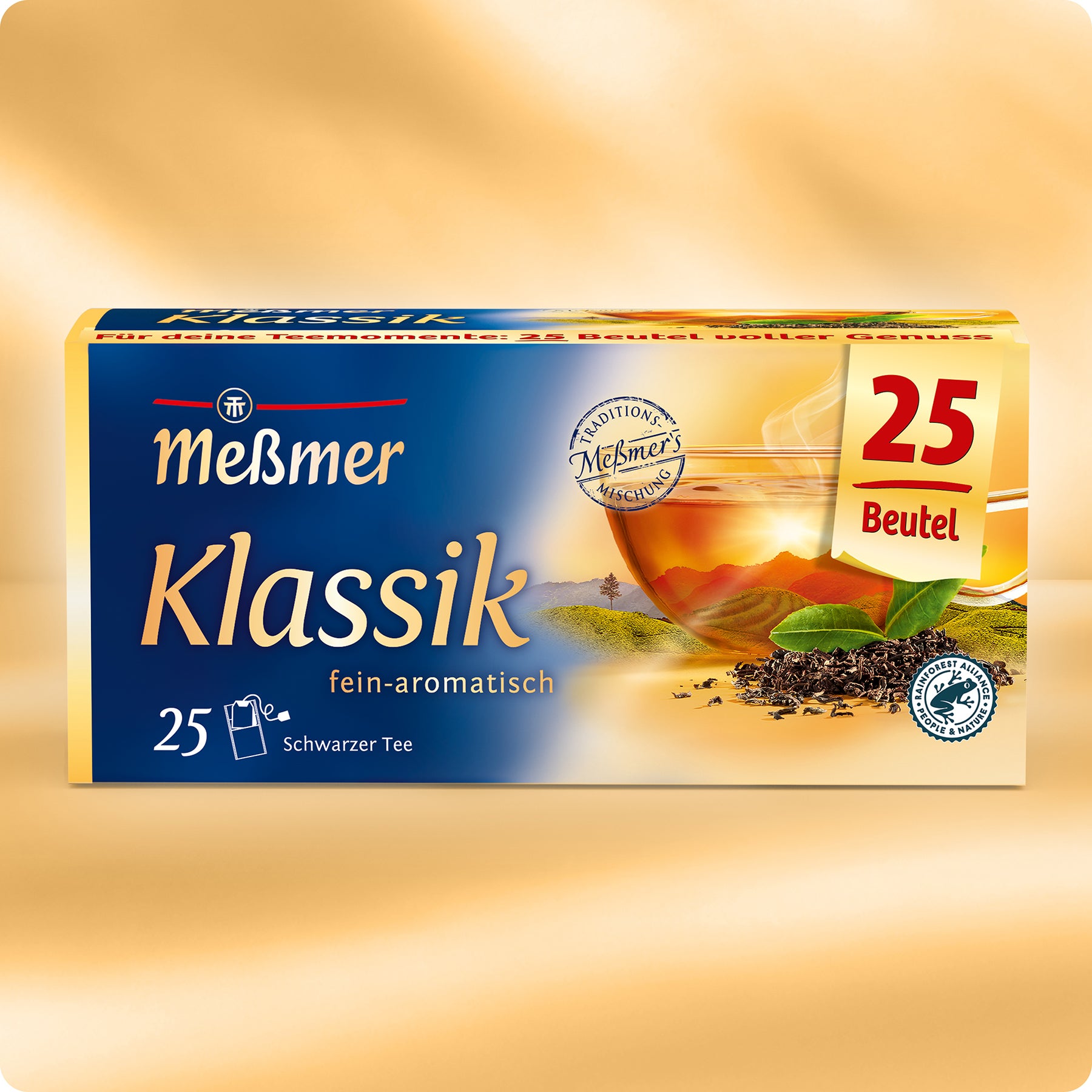 Die blau-goldene Verpackung von Meßmer DE Klassik zeigt eine Glastasse mit Tee, losen Blättern und "25 Beutel" auf goldenem Hintergrund, was das Originalrezept unterstreicht.